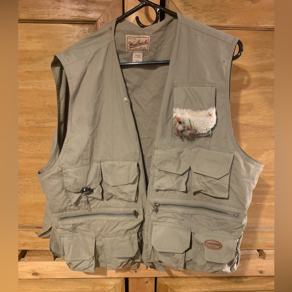 Fly fishing vest
